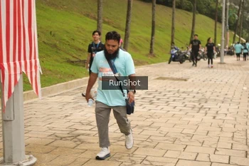Runner Photo 4267174
