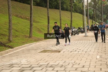 Runner Photo 4267192