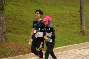 Runner Photo 4267193