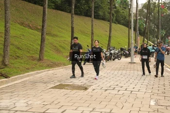 Runner Photo 4267198