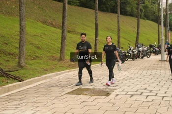 Runner Photo 4267205