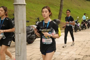 Runner Photo 4267244