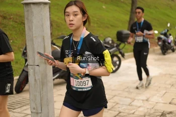 Runner Photo 4267254
