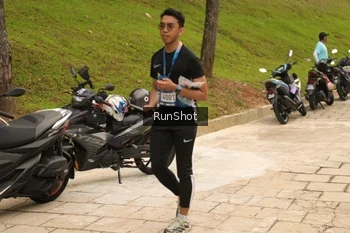 Runner Photo 4267255