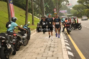 Runner Photo 4267265