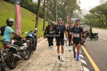Runner Photo 4267275