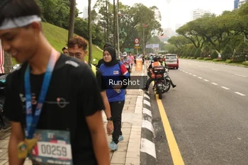 Runner Photo 4267293
