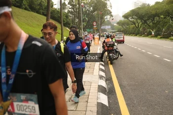 Runner Photo 4267295