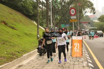 Runner Photo 4267323
