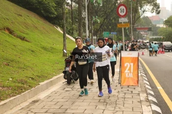 Runner Photo 4267324