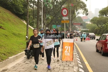 Runner Photo 4267330