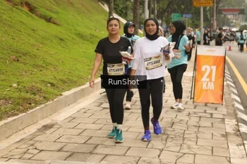 Runner Photo 4267332