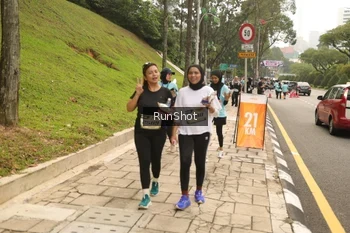Runner Photo 4267337