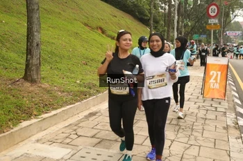 Runner Photo 4267340