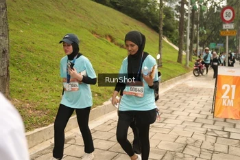 Runner Photo 4267344