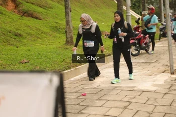 Runner Photo 4267345