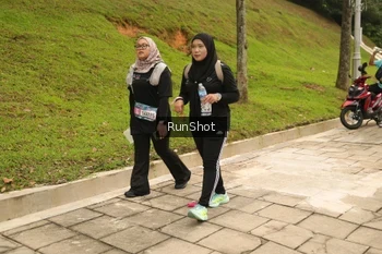 Runner Photo 4267364