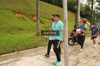 Runner Photo 4267372