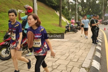 Runner Photo 4267381