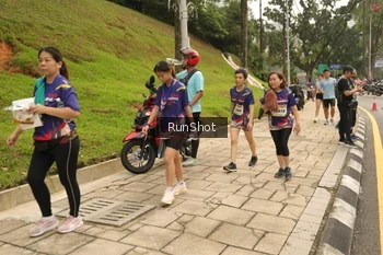 Runner Photo 4267383