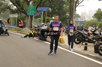 Runner Photo 4267438