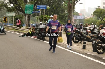 Runner Photo 4267439