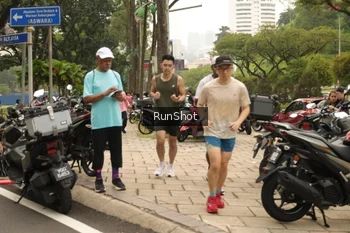 Runner Photo 4267446