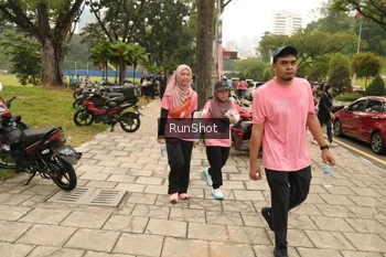Runner Photo 4267455