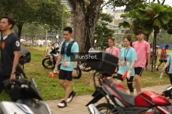 Runner Photo 4267466