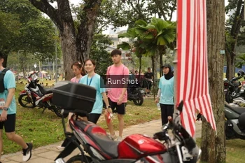Runner Photo 4267472