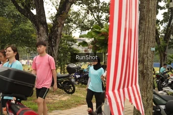 Runner Photo 4267475