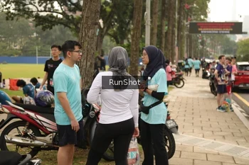 Runner Photo 4267494