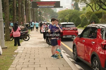 Runner Photo 4267504