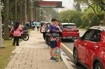 Runner Photo 4267509