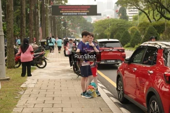 Runner Photo 4267510