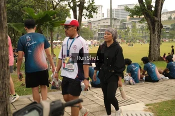 Runner Photo 4267512