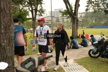 Runner Photo 4267514