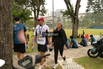 Runner Photo 4267516