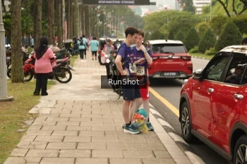 Runner Photo 4267517