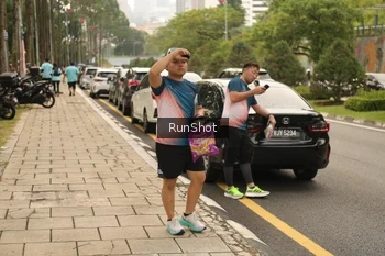 Runner Photo 4267543