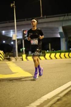 Runner Photo 4267545