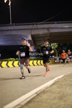 Runner Photo 4267550