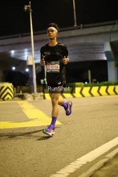 Runner Photo 4267551