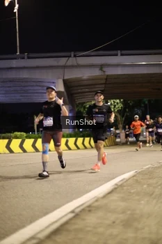 Runner Photo 4267554