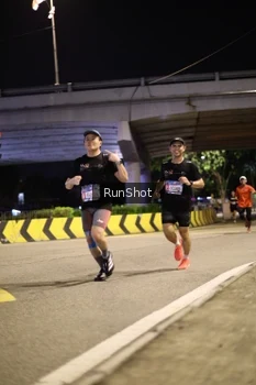 Runner Photo 4267561