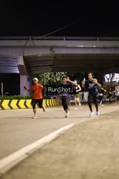 Runner Photo 4267565