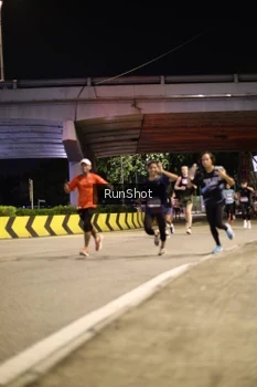 Runner Photo 4267569