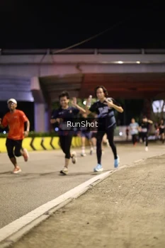 Runner Photo 4267573