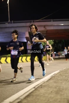 Runner Photo 4267580
