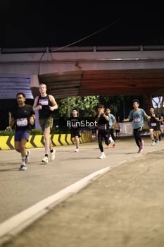 Runner Photo 4267588